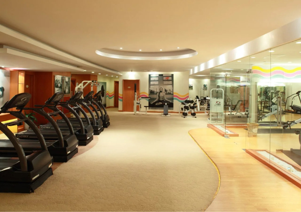 Holiday Inn Shanghai Nanjing Road by IHG