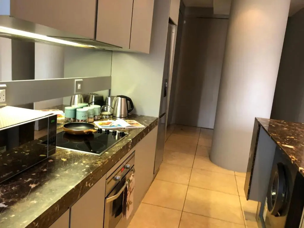 Joburg gem with a splash of chic & all the vibe!