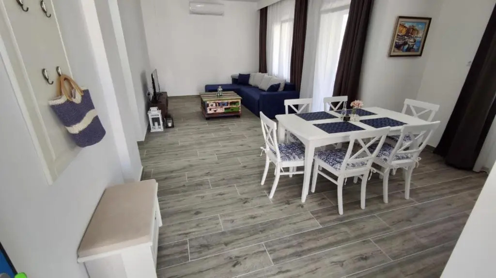 Blue Charm House - Apartment 2