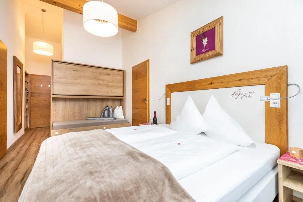 Enjoy The Alps - Aparthotel