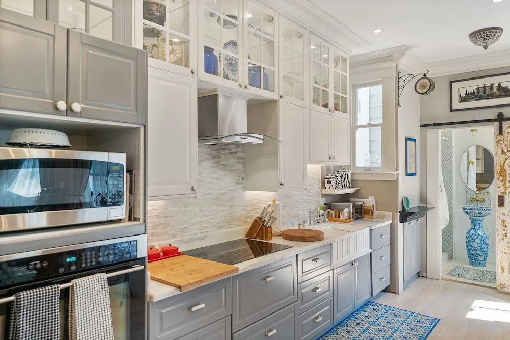San Francisco Retreat Just Steps From Golden Gate Park And Ocean Beach! 3 Bedroom Home by RedAwning