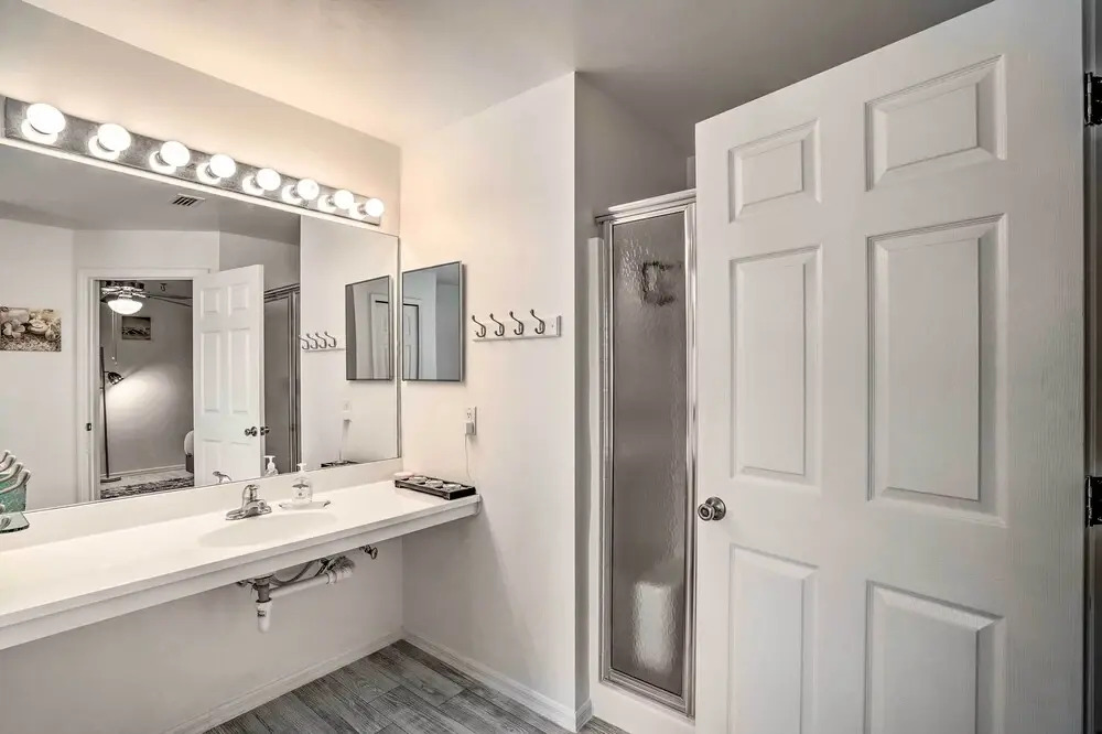 Canalfront Cape Coral Escape - ADA Friendly!