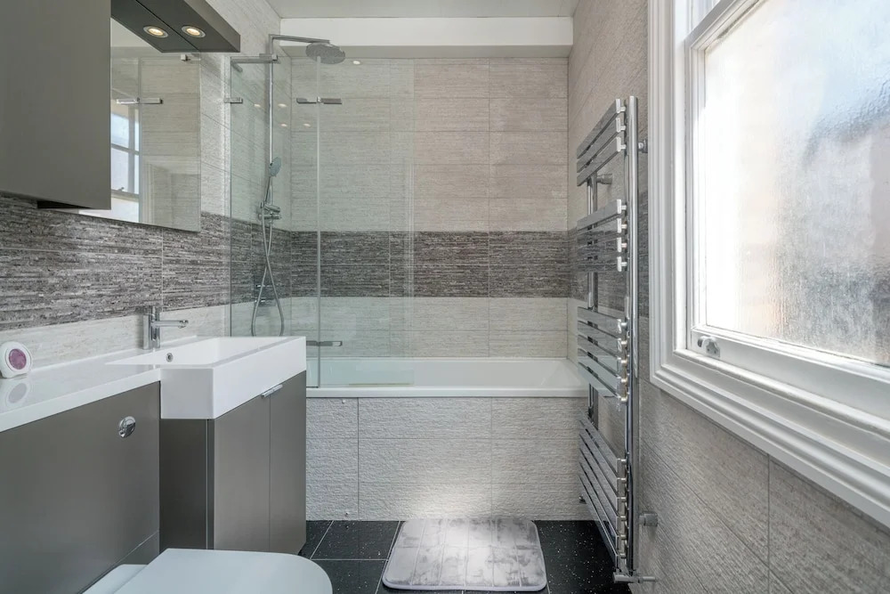 Madika Homes Luxe Apartment in Mill Hill