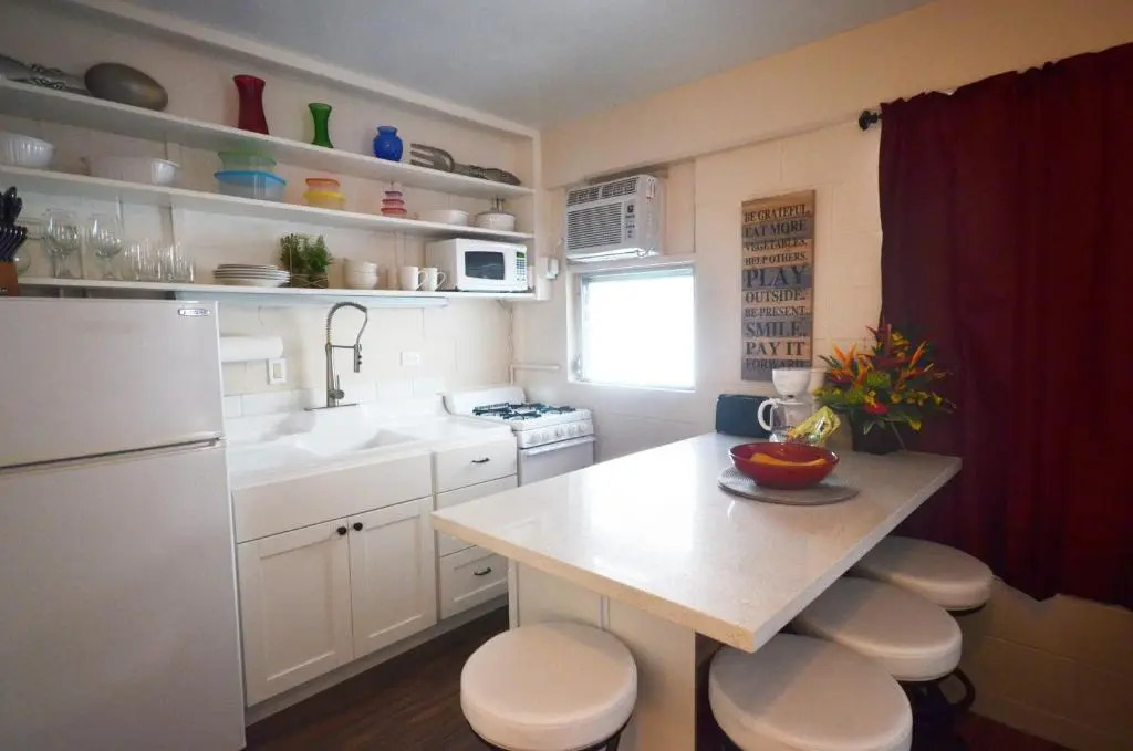 Kon Tiki 234 Renovated King Studio