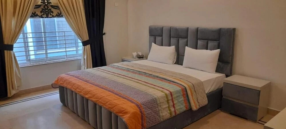 Dream Lodge House