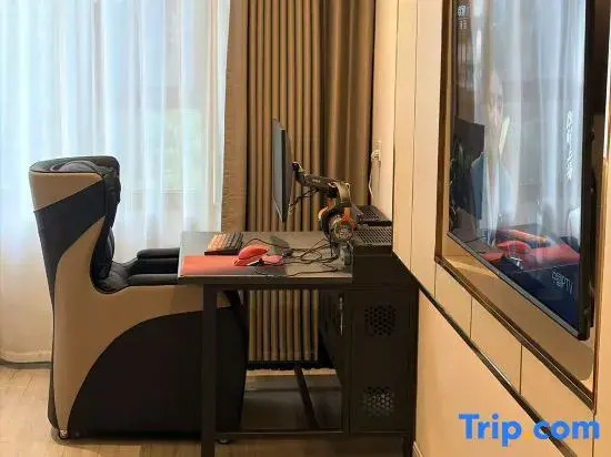 SUANCE HOL BATING Competition Cabin E-Sports Hotel