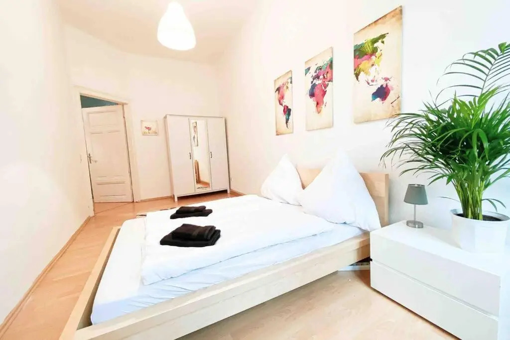 Altbau-Schmuckstück an der Karli mit riesigem Balkon