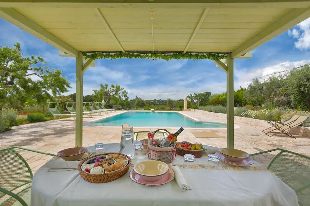2402 Trullo Ventura by Perle di Puglia
