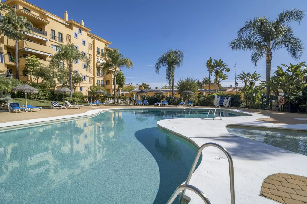 La-Beautiful 3 Bedroom Penthouse Close To Sea