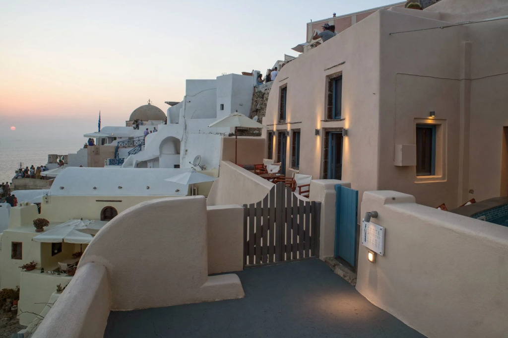 Nano Oia Villas