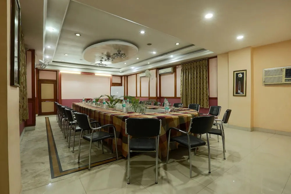 Hotel Rodili Residency