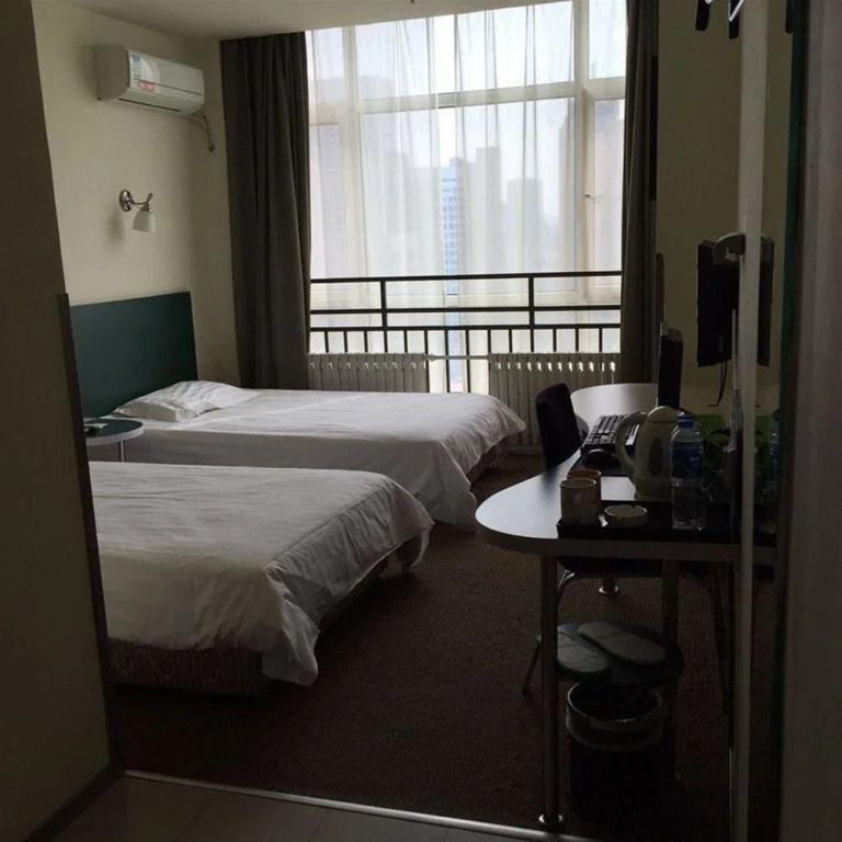 Home Inn Shijiazhuang Xinbai Square