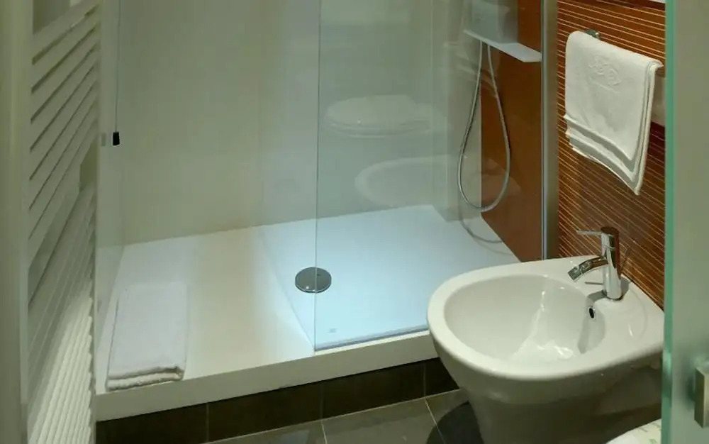 Hotel Bucaneve