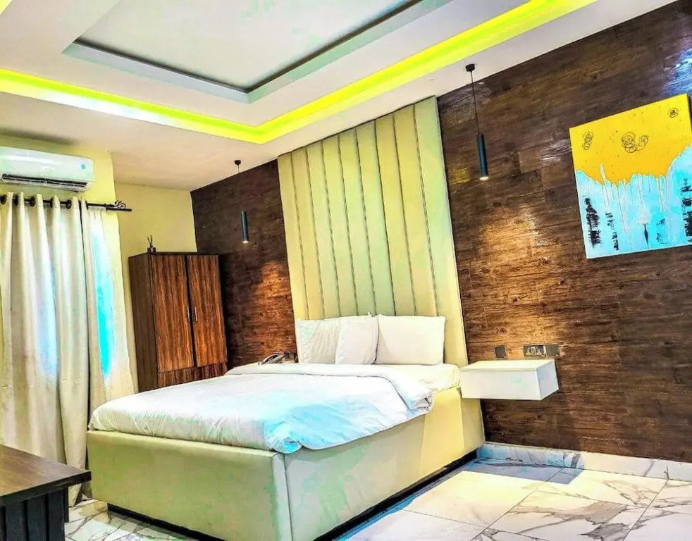 Ricky Hotels