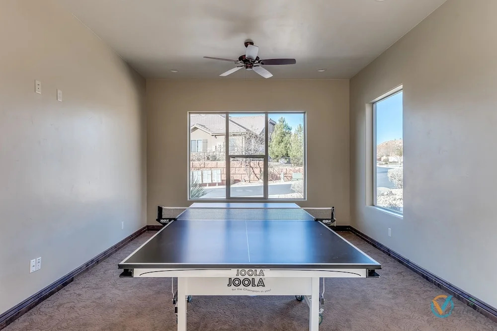 Lost Springs @ Coral Ridge Resort 3 Bedroom Townhouse by RedAwning