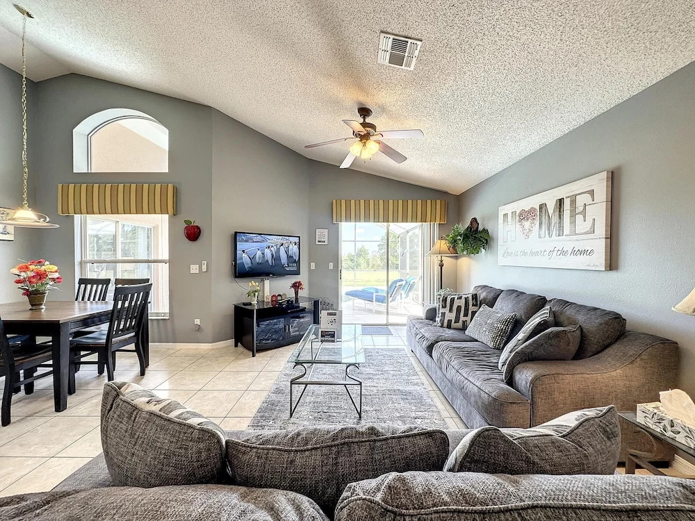 Emerald Island 4 bed Mins to Disney