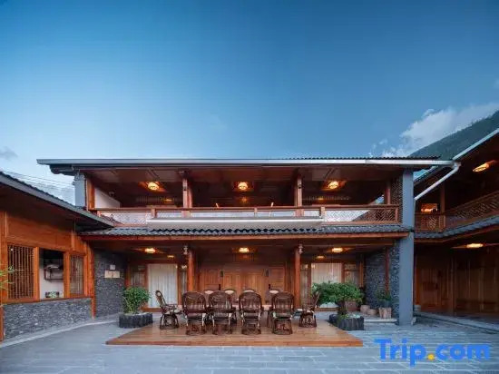 Shangri-La Haba Snow Mountain Tingjian Shanyu Boutique Homestay
