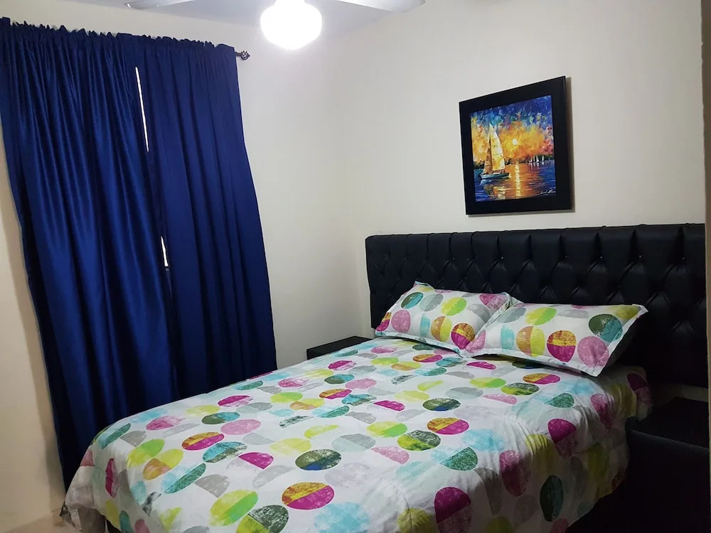 Apartamento hotel la Española