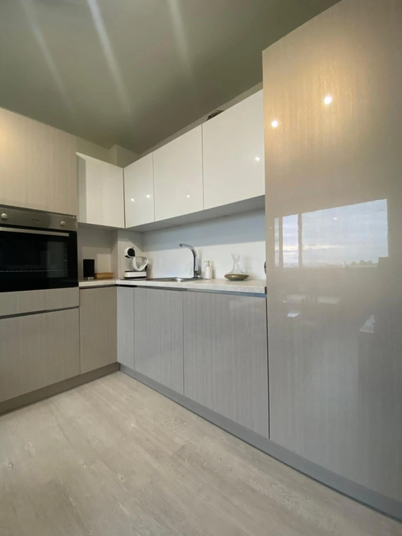 Brand new and modern apartment directly next to the metro station