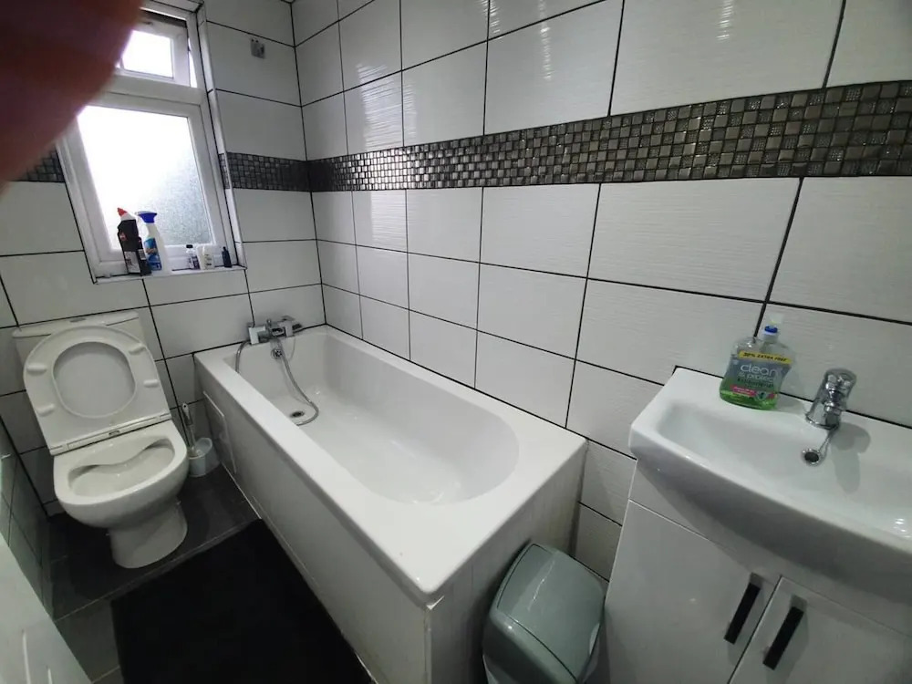 Lovely 5-bed House in Essex