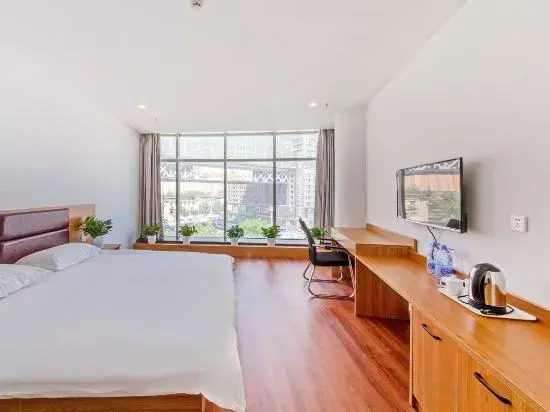 Pai Hotel  (Shijiazhuang Zhaiying South Street Sky Garden Store)