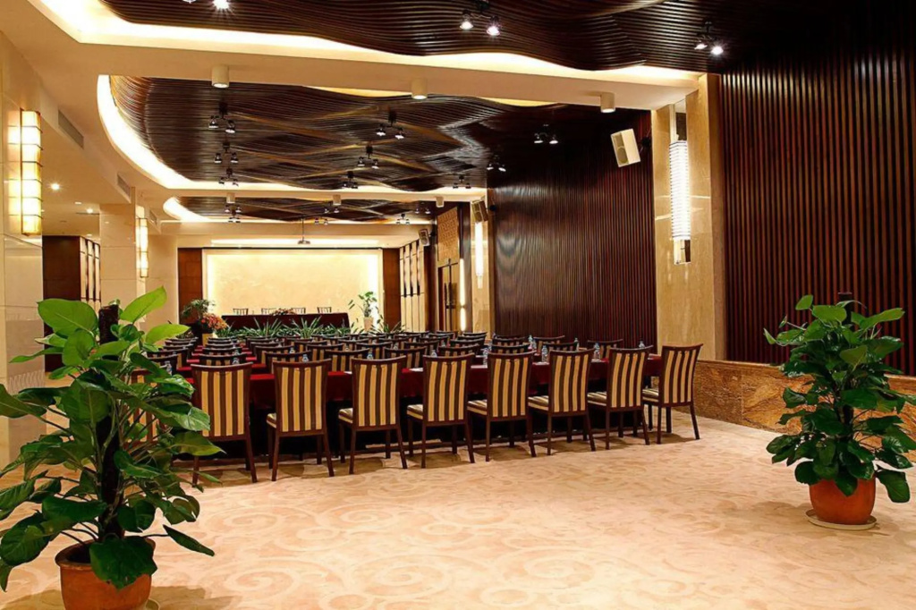 Отель Sanya Marina Spa