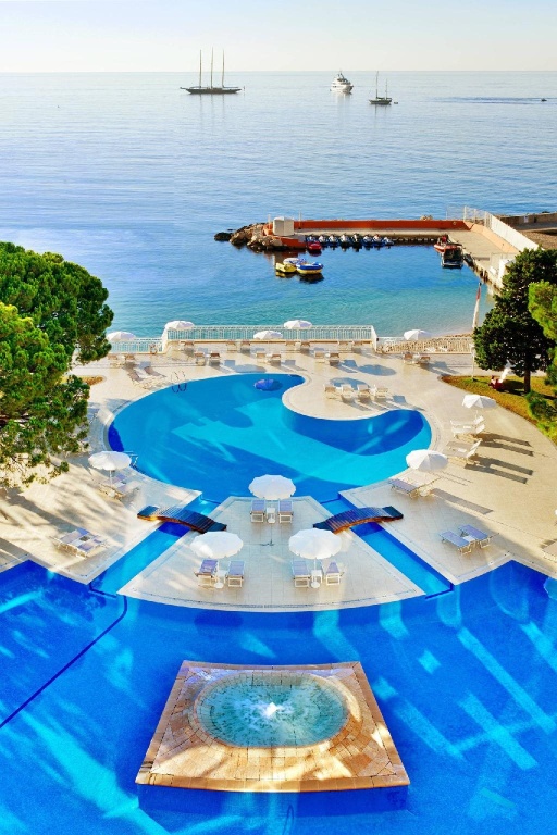 Le Méridien Beach Plaza