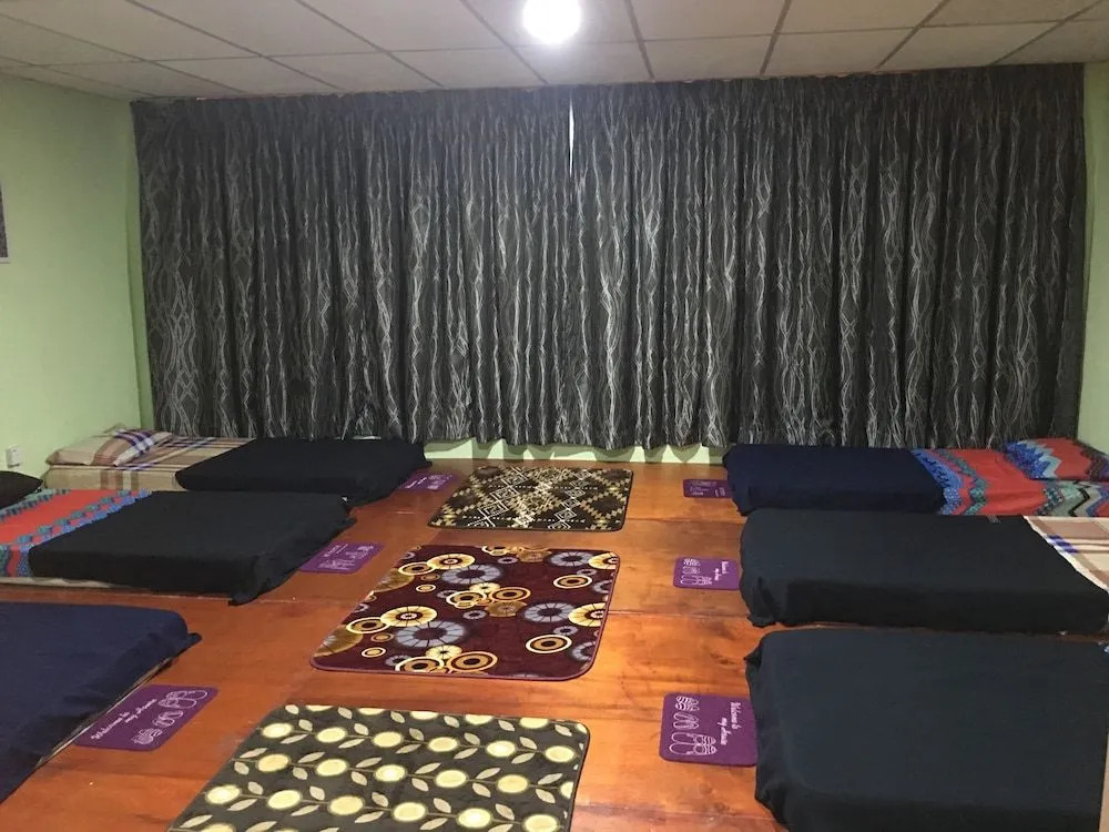 11 Pensione - Hostel