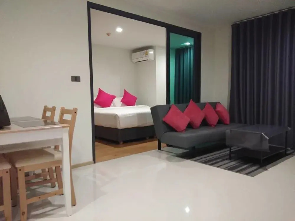 Hue Sukhumvit 62/3