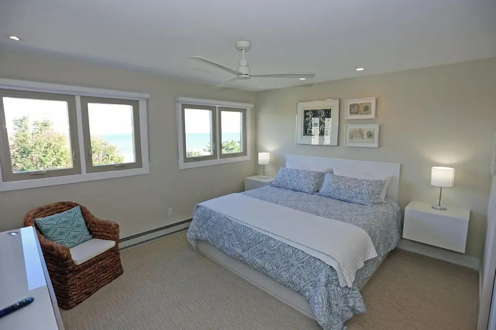 Mariners Court 224