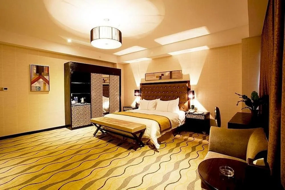 Shengfeite Garden Hotel