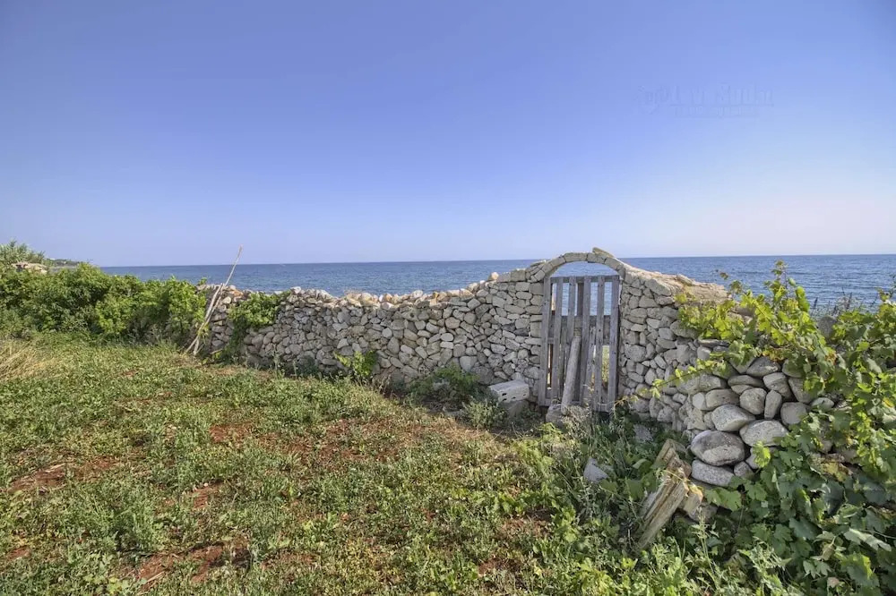 Polo - Relax Front Sea House