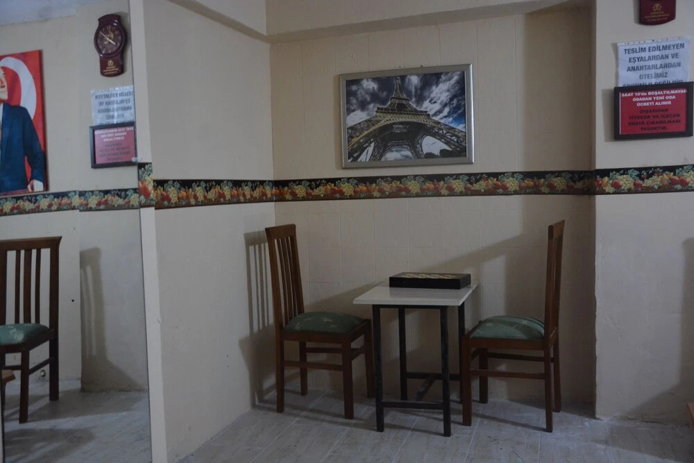 Hira Hotel