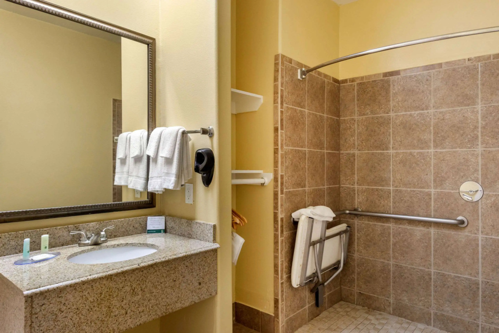 Quality Inn & Suites at The Outlets Mercedes-Weslaco