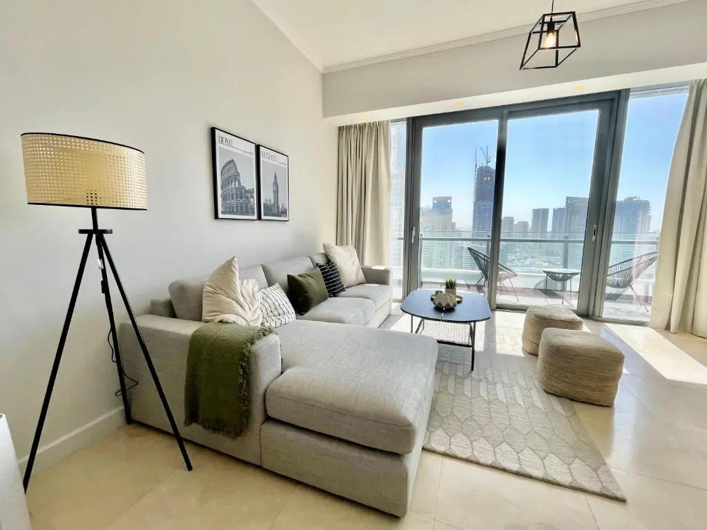Stunning Marina View with Balcony - Airbetter