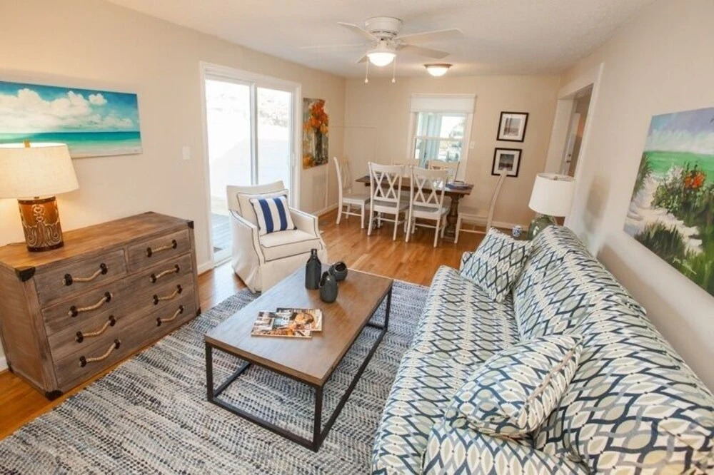 81st Summer A 2 Bedroom Duplex