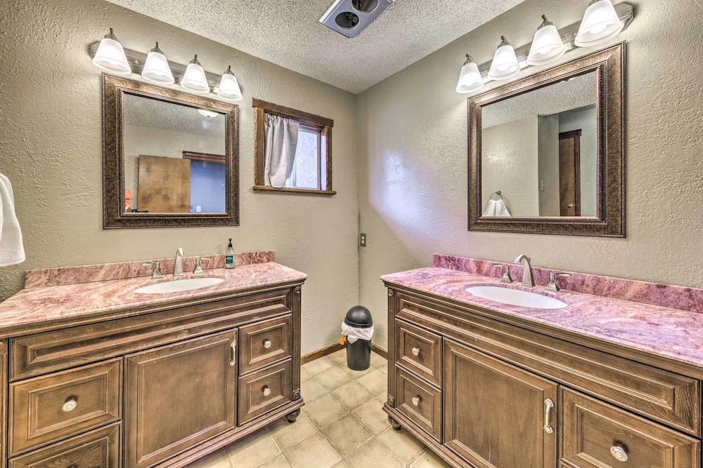 Walk to Golf Course: Home w/ Deck in Ruidoso!
