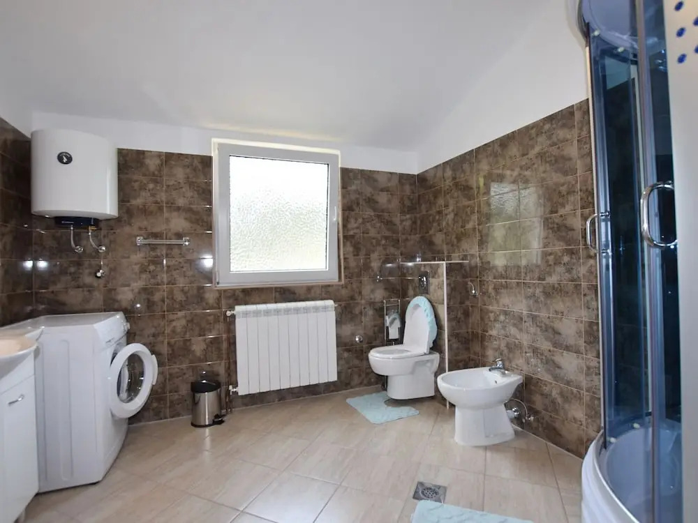Apartment in Pula With Bbq, Parking, AC