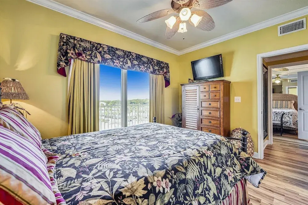 Shores of Panama 707 - 2 Bedroom+Bunks . Reserved Parking/Free Fun! 2 Condo by RedAwning