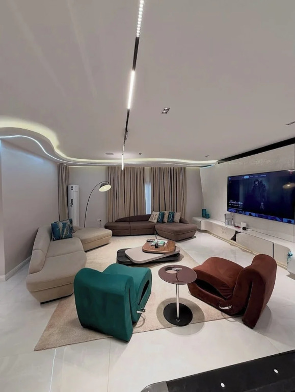 Macdestly Apartment