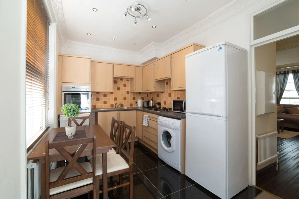 Excel Apartments Hyde Park