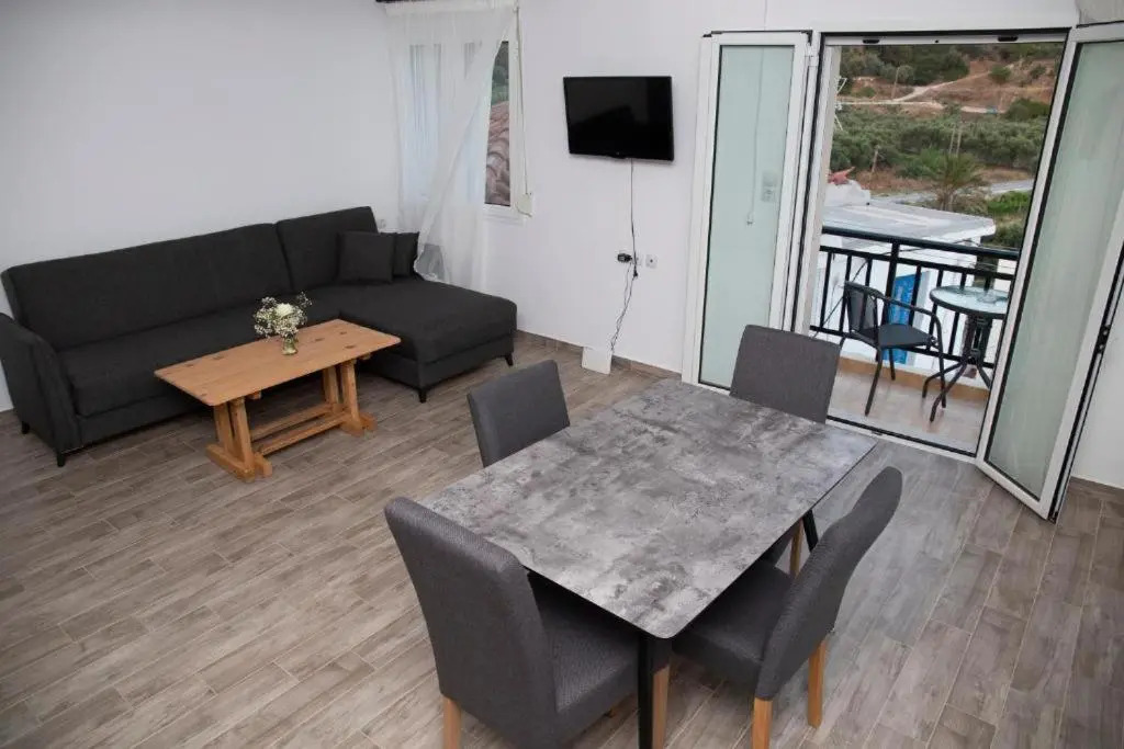 Sea view house Matina