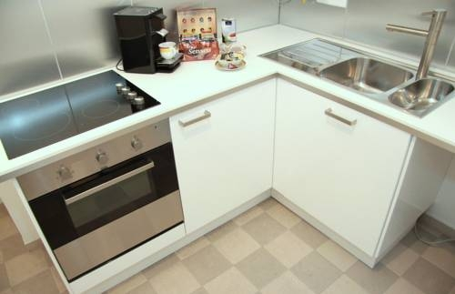Livingston Apartment Premium