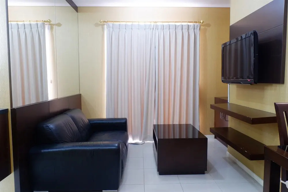 Cosmo Terrace Apartment with Direct Access to Thamrin City Mall