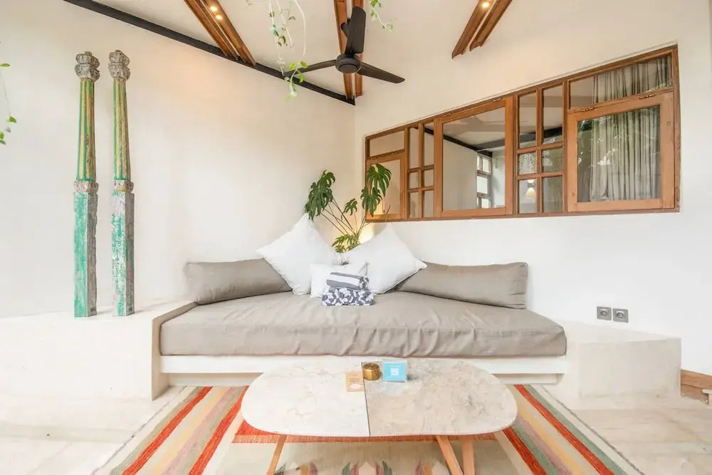 BA Villa 7 2BR Villa Art Dec Contemporary 2-br Art Deco Villa 800m to the Bea