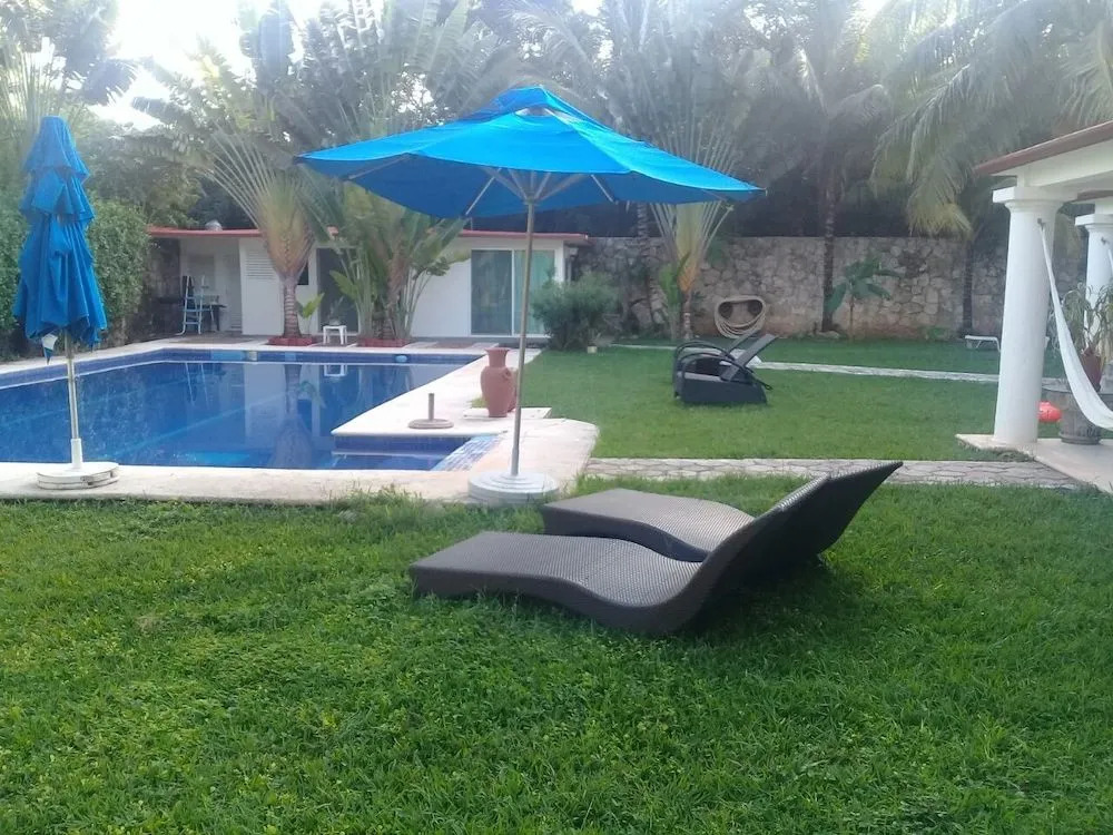 Villa Airport B&B