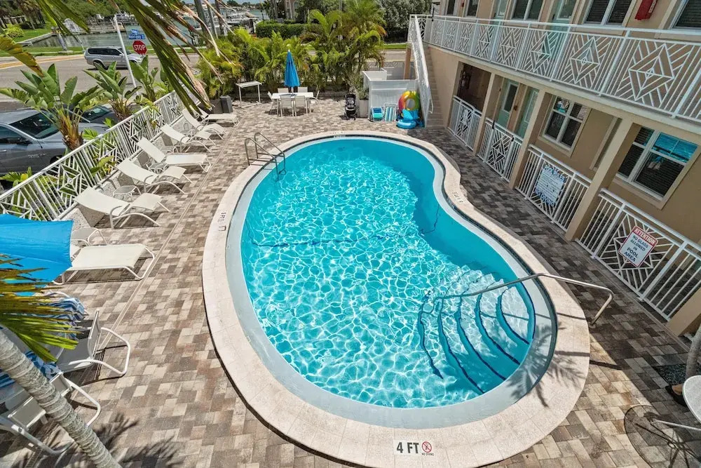 Clearwater Beach Suites 205 2 Bedroom Condo by Redawning
