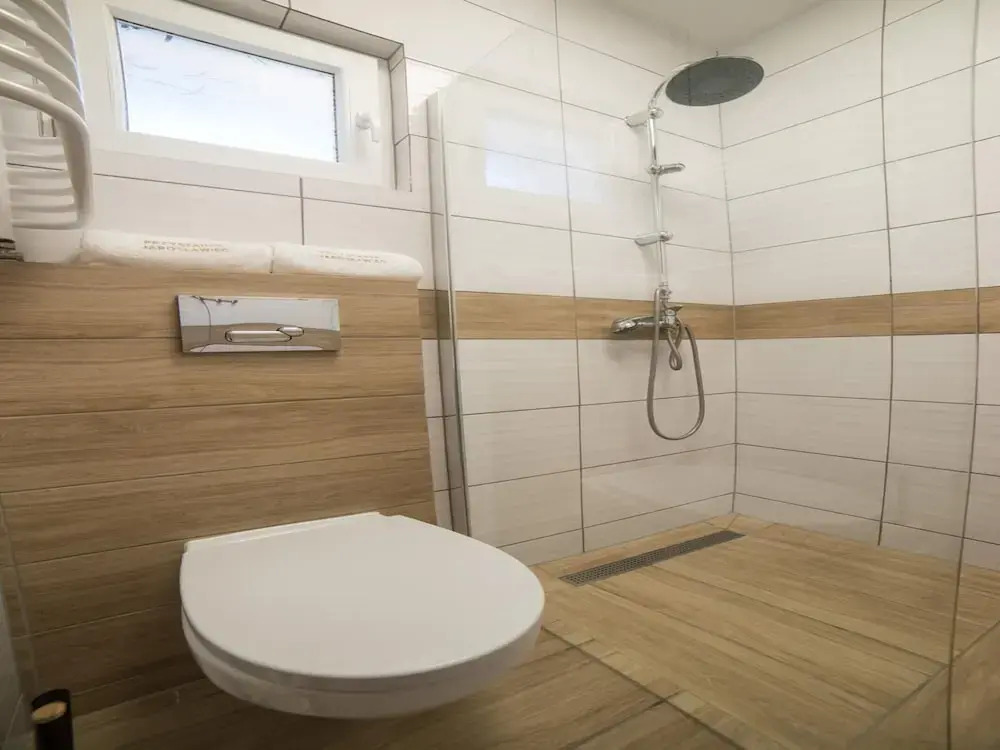 Spacious 3-room Apartment, Summer Pool
