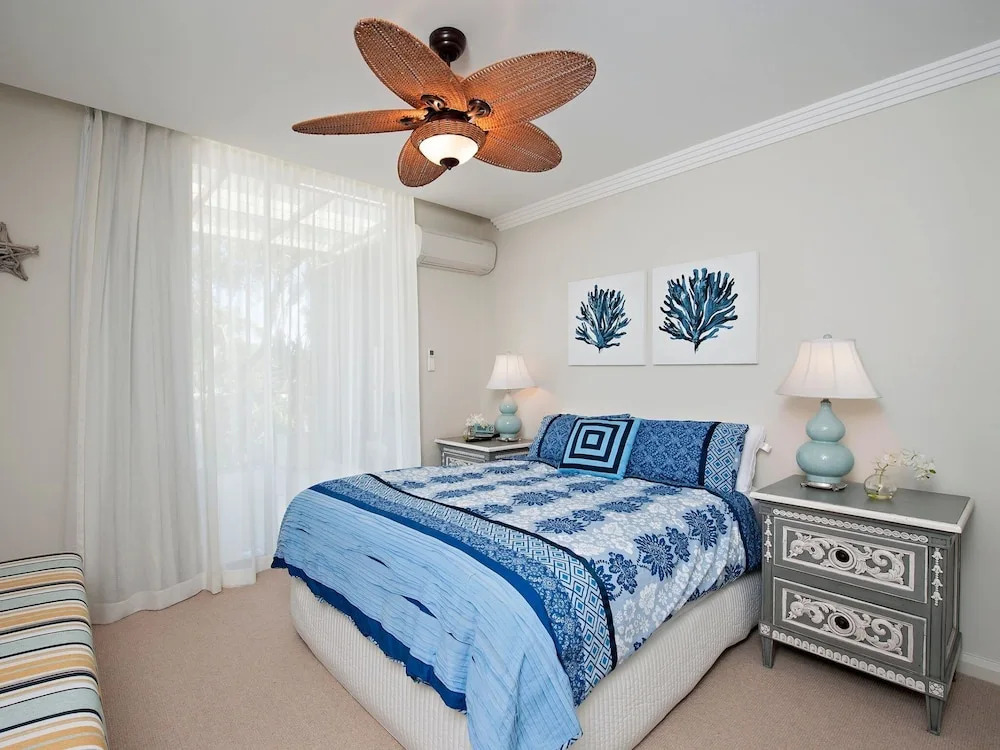 Aura Unit 12 - Shoal Bay