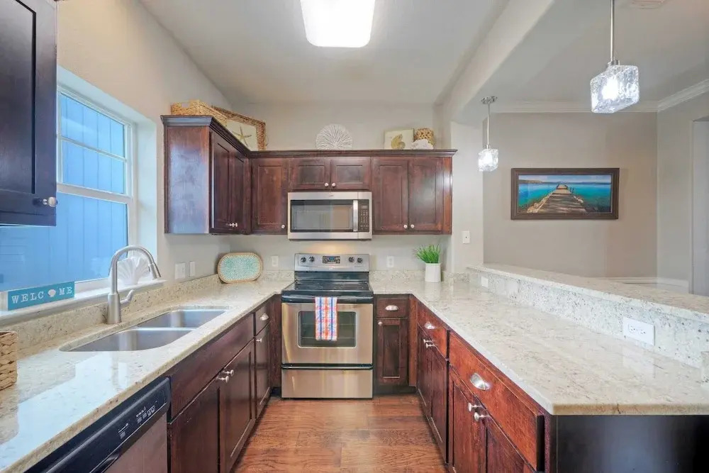 Stylish Condo w/ Pool & Spa Access, Wak to Beach Beach Breeze by Avantstay